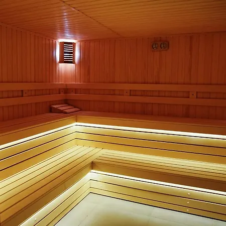 Spacious Sleeps 4 In Flora Main Building 706a * Borovets