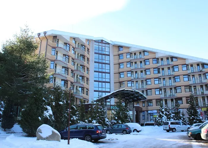 Spacious Sleeps 4 In Flora Main Building 706a Borovets